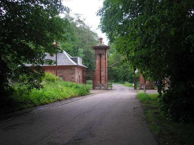 The entrance and grounds of Yester House in East Lothian
